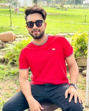 Farhan Ahmed Jovan Instagram - La la la ..