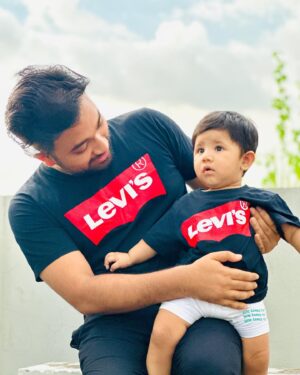 Farhan Ahmed Jovan Instagram - Hello everyone from Jovan & Neevan❤️
