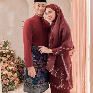 Farid Kamil Instagram - Seronok merasa pakai Baju Pengantin sekali lagi ni..❤️ @hijabista.hub