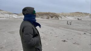 Fatih Akin Instagram - On 2 The Next 1 … Sturm&Drang … fırtınalar koparsa kopsun #amrumfilm @warnerbrosde @lararosa_f @kwlindenlaub @lena_prosteder @maggi_mackuth