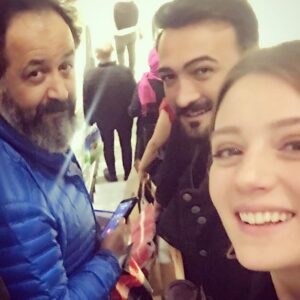 Fatih Ayhan Instagram - Yürüyen merdivende duranlar ✔️
