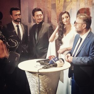 Fatih Ayhan Instagram - Kervan 1915 in İstanbul galasını bu akşam gerçekleştirdik. 6 Ekimde Ankara galamız ile birlikte vizyondayız. Başta yönetmenimiz @ismailgunes61 olmak üzere,oyuncu dostlarım ve tüm ekibin emeğine sağlık. Güzel bir film sizleri bekliyor. İzlemeniz dileği ile... 🎈