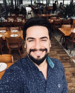 Fatih Doğan Instagram - Mutlu günleriniz olsun...🌻 #istanbul