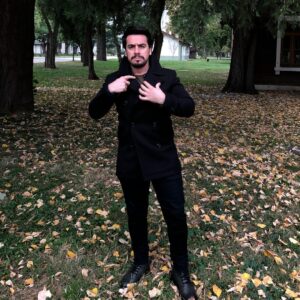 Fatih Doğan Instagram - #sonbahar rüzgarları çok erken esti 🍂☕️
