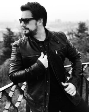 Fatih Doğan Instagram - Mutlu akşamlar😎 En sevdiğin filmi yaz...