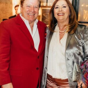 Fátima Campos Ferreira Instagram - Merece cada instante de felicidade! 
Através dele a Nação reinventa-se em Alegria e Talento.
E como é perfeccionista e sofisticado, torna- se numa ventania de charme e bom gosto!
Só pode ser Herman José ….