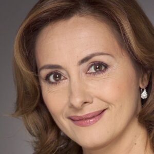 Fátima Campos Ferreira Instagram - Um dia, dois dias, três dias, muitos anos, abraços e lagrimas .
O Instante da vida. 
Aqui e agora…