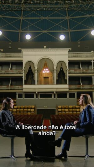 Fátima Campos Ferreira Instagram - Carminho

Primeira Pessoa
21 Fevereiro