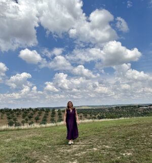 Fátima Campos Ferreira Instagram - Hoje! Último dia na feira do livro . 13 Junho.
Volto ao pavilhão da VASP para autografar o meu livro: “ O Infinito está nos olhos do Outro”