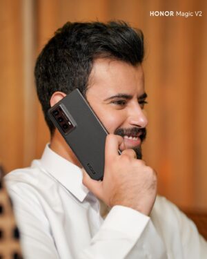 Fayez Bin Jurays Instagram - الجوال رقم واحد القابل للطي
HONOR Magic V2
أشتريها اليوم واحصل على هدية مجانية
Bose QuietComfort headphone

للطلبhohonor.com
#HONORMagicV2  #HONORLEAP2024
#أنحف_هاتف_قابل_للطي

@honorksa