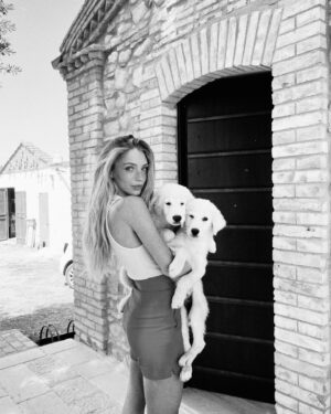 Federica Lucaferri Instagram - 💔

Il mio cuore in questo momento. Non posso crederci. 
Ciao Mia, ci manchi già.
