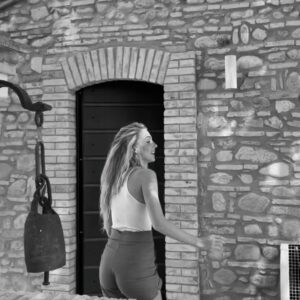 Federica Lucaferri Instagram - 💔

Il mio cuore in questo momento. Non posso crederci. 
Ciao Mia, ci manchi già.