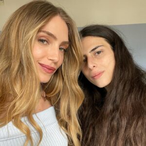Federica Lucaferri Instagram - SKAM 6 è ora disponibile su @netflixit ❤️🔥

un grazie immenso a @crossproductions_ @tizjanorusso per avermi dato la possibilità di far parte di questa family con la mia OLLY, è stato bellissimo🤍

@blackewhite_management 🫶🏻