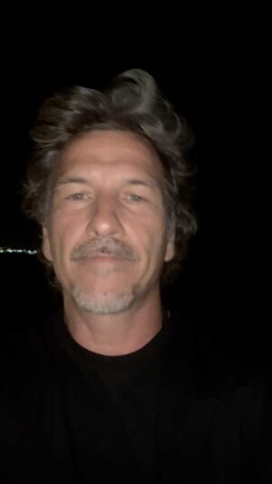 Federico Amador Instagram - LEY DE HUMEDALES!!!
.
@conexionanimalnet 
.

Mi corazón con la pcia de Corrientes, la gente que está sufriendo, padeciendo y combatiendo los incendios💔
.
Podemos hablar horas de la negligencia política,
Pero hagámonos cargo de la parte q nos toca!
.

El cambio climático es real y lamento informar que va a ser cada vez peor a menos q cambiemos paradigmas y costumbres.
.
No se trata de dejar de consumir, sino de hacerlo responsablemente, conscientemente, equilibradamente, todo lo que hacemos deja huella, tratemos de reducirla día a día ❤️
.
Consumo responsable
No tirar comida
Ahorro de energía
Comer menos carne