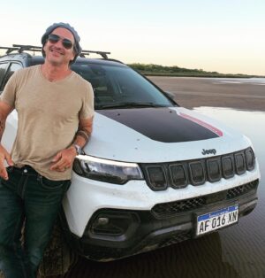 Federico Amador Instagram - El y yo en nuestro querido Entre Ríos!❤️💪🏽
.
Cuando hay equipo hay equipo👊🏼 
.
@jeep_argentina 
#argentina #mipais #entrerios #viajes