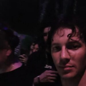 Federico Costantini Instagram - What a way to introduce my upcoming release.
Premiered by my friend and absolute LEGEND @timo.maas at the end of an unforgettable B2B with the one and only @vintageculture , my favourite dj of my generation, at the legendary club @warungbeachclub in Santa Catarina 🇧🇷 

NUMERO UNO is coming soon...
Dioscuri Records 
#DSCR004

@dioscurirecords
@francescomami