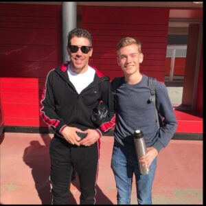 Federico D'Elía Instagram - Felices 19 Teo de mi vida!!! Te quiero, te quiero, te quiero❤️🥂🎂