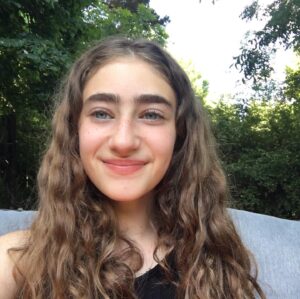 Federico D'Elía Instagram - Felices 13 años @miru.delia !!!! Que tengas un año y una vida tan hermosa como sos vos. Te amo y te amo y te amo ❤️❤️❤️🎂🥂😘