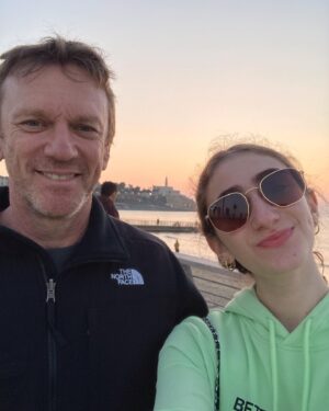 Federico D'Elía Instagram - Felices 15 Miru de mi vida!!! Te amo con todo mi ❤️, que sigas creciendo así de hermosa, sensible y cariñosa. Es tan lindo estar acompañado por vos. Por muchos más años y viajes juntos!!!❤️❤️❤️❤️❤️❤️❤️❤️