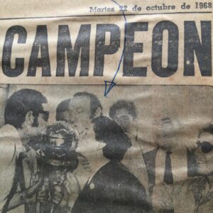 Federico D'Elía Instagram - Feliz día del padre “campeón”. Ya habrá tiempo para el beso y el abrazo, te quiero mucho, mucho! ❤️...me acota mi viejo que la señora es la mamá del Flaco Poletti.