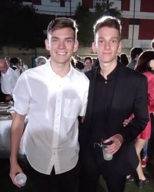 Federico D'Elía Instagram - Felicitaciones Juan x terminar como terminaste la secundaria ahora empieza otra etapa y ojalá sea igual o mejor que esta, te quiero con todo mi ❤️.