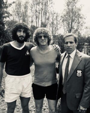 Federico D'Elía Instagram - Borombombom borombombon es el equipo del Narigón! @maradonaprimevideo @maradonaserie  #maradonasueñobendito