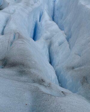 Federico Olivera Instagram - Texturas

@hieloyaventura 
@hotelkostenaike 
@elcalafatetierradeglaciares 

#patagoniargentina
