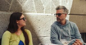 Federico Olivera Instagram - Hija le explica al padre.
