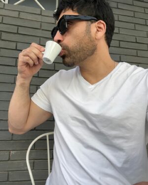 Felipe Contreras Instagram - Pausa, un rico café y seguimos ☕️💫