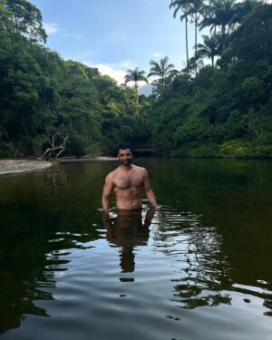 Felipe Contreras Instagram - BRASIL 🇧🇷 MEU AMOR 💚 
.
.
Gracias, gracias, gracias, por poder descansar y renovarme en tu naturaleza poderosa !! 
.
.
#brasil #descanzo #vacaciones #naturaleza
