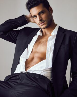 Felipe Gomes Instagram - Photo by @xramragde 📸
.
.
.
.
#style #mansfashion #dubai #photo #malemodel