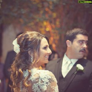 Felipe Torres Instagram - Ao som de Nina Simone, à 10 anos atrás tive a honra do sacramento do matrimônio com uma mulher maravilhosa, @carlabassitt 
Ela me escolheu, melhor, nos escolhemos.
Carla foi luz na minha desde que nos conhecemos. Eu era um adolescente tardio quando a conheci. Aprendi ao seu lado muito coisa, tanta que não dá pra listar.
Ela esteve do meu lado nos momentos felizes e nos difíceis. 
Eu só quero agradecer a Carla o amor, e a nova vida que me proporcionou.
Eu te AMO MUITO, ❤️e por ser recíproco esse amor, hoje o legado desse amor é eternizado na nossa melhor criação nessa existência, Mia.
Te amo, te amo, te amo, por mais e mais 10 anos.