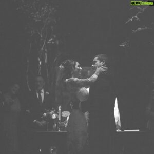 Felipe Torres Instagram - Ao som de Nina Simone, à 10 anos atrás tive a honra do sacramento do matrimônio com uma mulher maravilhosa, @carlabassitt 
Ela me escolheu, melhor, nos escolhemos.
Carla foi luz na minha desde que nos conhecemos. Eu era um adolescente tardio quando a conheci. Aprendi ao seu lado muito coisa, tanta que não dá pra listar.
Ela esteve do meu lado nos momentos felizes e nos difíceis. 
Eu só quero agradecer a Carla o amor, e a nova vida que me proporcionou.
Eu te AMO MUITO, ❤️e por ser recíproco esse amor, hoje o legado desse amor é eternizado na nossa melhor criação nessa existência, Mia.
Te amo, te amo, te amo, por mais e mais 10 anos.
