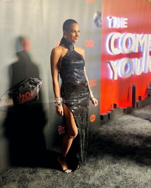 Felisha Terrell Instagram - It was EVERYTHING and more! @companyyoukeepabc premiere💫❤️

Big thank you to @svint.jvmes for this Styling🔥🔥🔥

Dress: @katiemaycollection 
Earrings: @justineclenquet 
Bangles: @alexisbittar 
Shoe: @gucci
Skin:  @emilymontagueskin