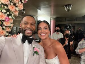 Felisha Terrell Instagram - That’s a wrap! Thank you for your awesome energy and spirit- you’re the best scene partner @robrileynyc thank you @cw_dynasty coming to Netflix 9/24💫