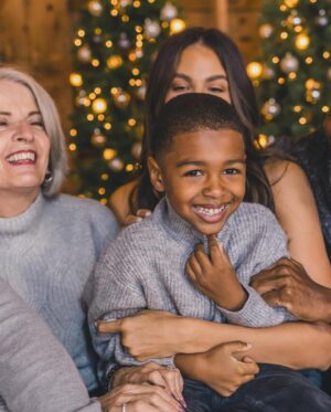 Felisha Terrell Instagram - The best of all gifts around any Christmas tree: the presence of a happy family all wrapped up in each other.”—Bill Vaughan

From our family to yours- May your holiday season be filled with love, laughter, and cherished moments. 🎄❤️