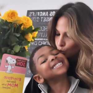 Felisha Terrell Instagram - Happy Mother’s Day to all the mommy’s out there- especially mine @judymdumont 😘 And to the most special little boy who made me a mommy- I love you the most 🥰😍❤️