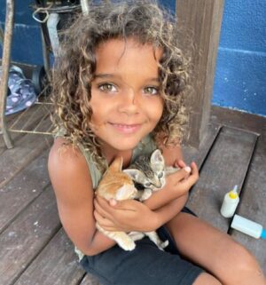 Felisha Terrell Instagram - Community is everything…let’s make it global.  Tomorrow 4/12 at 12 pm central standard time, this beautiful boy will undergo a second surgery to remove the bulk of his tumor.  Can you take a moment at that time to pray, meditate, sing, dance. or just sit in nature…however you’re called could you please lift this beautiful angel @the.mana.ohana and his family up at this time,🙏🏾 When we come together, ALL THINGS ARE POSSIBLE