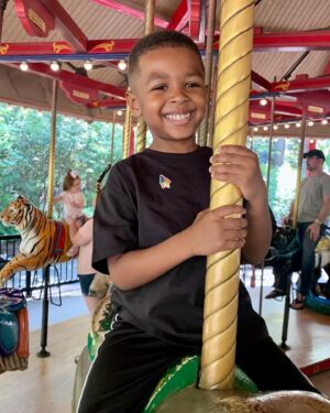 Felisha Terrell Instagram - My precious Noah- 5 years ago you cracked my heart open in ways I couldn’t imagine possible.  My greatest teacher and my whole heart- you are kind and smart, brave and curious, loved and loving, you are worthy just as you are, you are valuable just as you are, you are strong, you are magic, you are blessed, you’re enough… AND you can be ANYTHING.  I love you my sweet (big) boy ❤️ Happy Birthday #thisis5