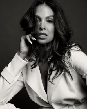 Felisha Terrell Instagram - New pics…shot by the fantastic @matt_kallish Had a blast with you my friend! And a big thank you to @makeup_by_kristine_ for this beat 💄