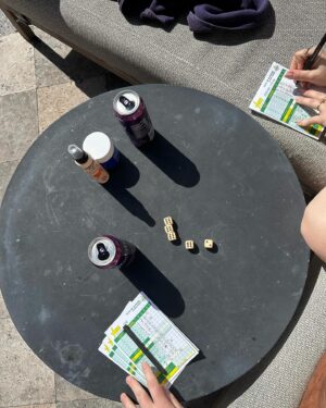 Félix-Antoine Tremblay Instagram - Une escapade sous le thème du cold brew, de la rigolade, de la chasse aux Nordstrom, du Yum et de l’empiffrement.