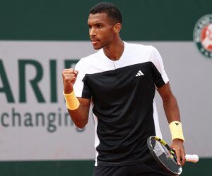 Félix Auger Aliassime Instagram - Coming for you round 3 👀

📸: Alain Jocard | Clive Brunskill