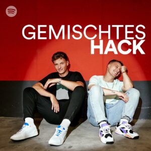 Felix Lobrecht Instagram - Heute 00:01 Uhr geht‘s endlich weiter. Sommerpause vorbei - Mittwoch ist und bleibt Hacktag! Bock? #gemischteshack #nilmörder 📸 by: @hallomarvin