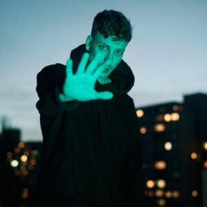 Felix Lobrecht Instagram - VIEWS. 

By: @hallomarvin