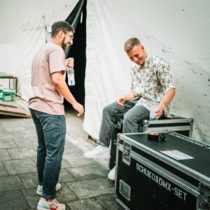 Felix Lobrecht Instagram - 🌞🌴HAPPY SUMMER SUNSHINE TOUR 2021 🌴🌞

We love it ❤️ 

(Alle guten) Fotos by: @yannickla
