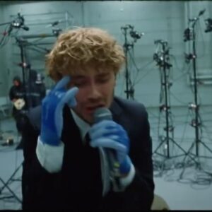 Felix Sandman Instagram - 2. Terminal (Feat. @hlybridge) video and song out now everywhere - HALEY & SANDY KARLO WITH THE @kloversound AND @davidhusberg.mp3 STIR!!!!! 

IVE BEEN FEELING LIKE SHIT BUT RIGHT NOW IM ELATED

@noahfound
@_jhonallan_ 
@malcolmtorsson 
@truffleboii 

Produced by Milkshake, SANDY KARLO
Directed by Felix Sandman
Concept Idea: Noah Thompson, Paul Shutrick, Felix Sandman
DoP: Joel Hördegård
Producer: Alice Rydé
FAD: Linn Wexell
Gaffer: Peter Övgård
Gaffer Ass: Tim Ljungstedt
B-Photo: Rasmus Frostell
Grip: Andreas Dely
Grip Ass: Patrik Leidstedt
Camera 2 (DW): Noah Thompson
Camera 3 (DW): Malcolm Torsson
Set Designer: Alice Hägglund (Butch Femme)
Sound Engineer: David Husberg
Sound Designer: David Husberg
Stylists: Noah Thompson, Paul Shutrick
Editors: Joel Hördegård, Felix Sandman
Colorist: Miles Lembke
Stills Photographer: Felix Swensson
Stills Art Director: Viktor H
Drums: Pontus Gillgren
Bass: Jessica Tjörnmark
Keys: Victor Garcia (Jhon Allan)
Guitar: Andreas Brännstam
Silversmith: Douglas Tillberg
Label: Milkshake
Project Manager: Alice Rydé
Creative Director: Linn Wexell
A&R: Petter Eriksson
Management: TEN 
Manager: Olivia Hessel
Special thanks to Jocki Lövmark, Electrosound, Ljud & Bildmedia
Extra special thanks to Hanna and Andrea!