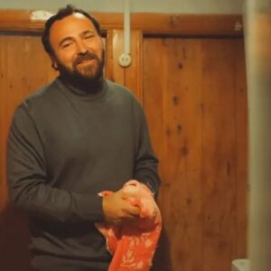 Ferdi Sancar Instagram - Tesekkur ederim bütün dilekleriniz icin haftaya görüşmek üzere sevgiyle kalın 
@trt1 @gonuldagitrt 
#trt #gonuldagi