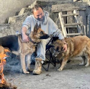 Ferdi Sancar Instagram - Sevdiklerinizle nice güzel mutlu sağlıklı yıllar