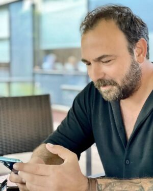 Ferdi Sancar Instagram - Favorini seç 😉
Diğer fotoğraflar için 👈
📸 @necdetaltunbudak