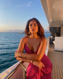 Actress Fernanda Diniz HD Instagram Photos and Wallpapers May 2024